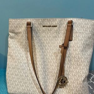 Michael Kors Purse with Shoulder Strap